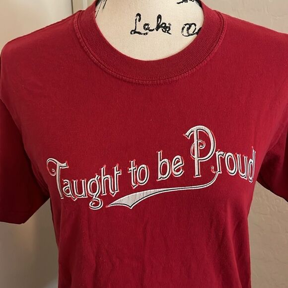 Y2K Taught To Be Proud Red Graphic Shirt Music Band Jam Band San Francisco - Picture 4 of 9